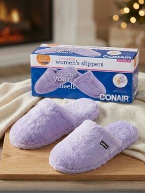 Conair Foot Vibes Massaging Slippers
